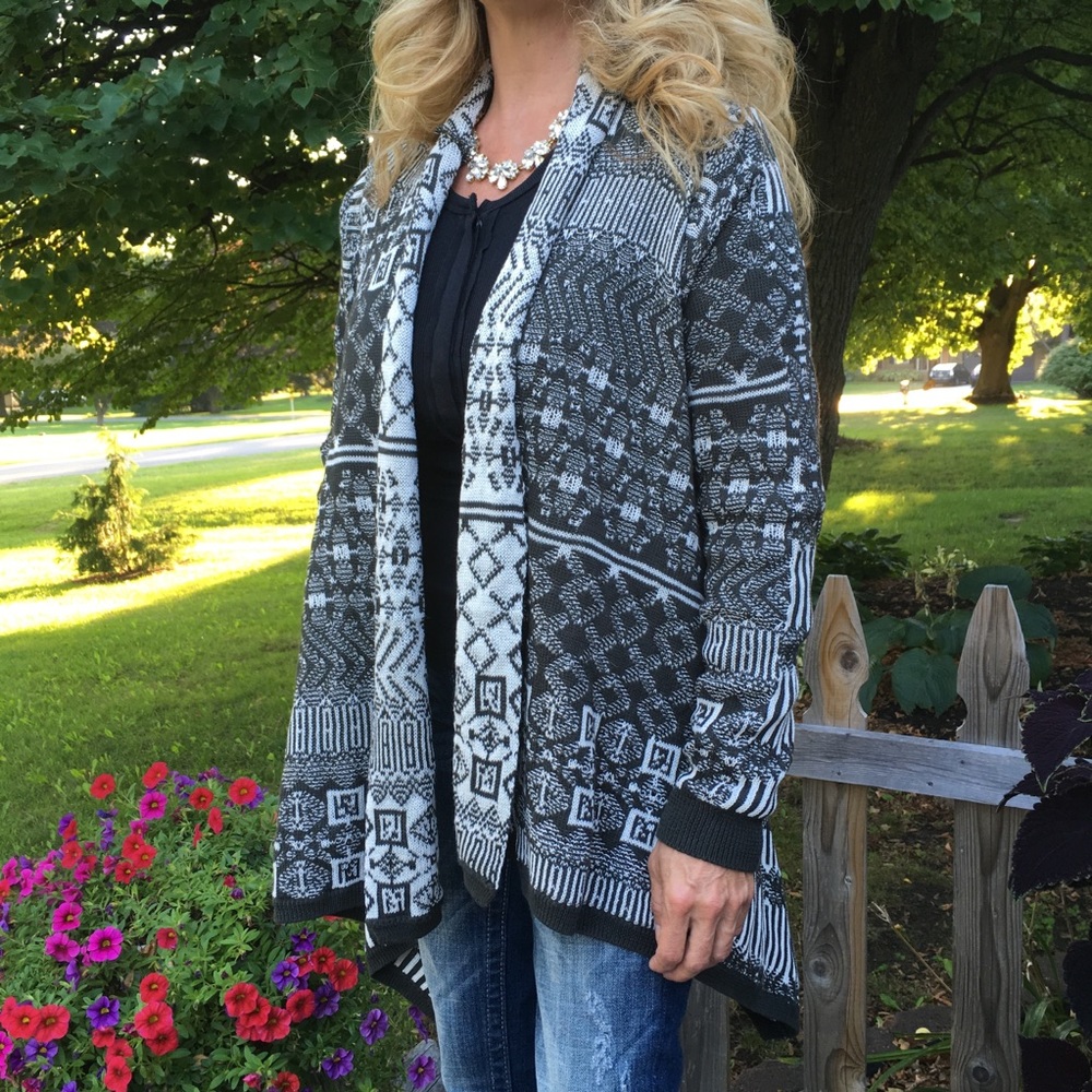 NWOT COTTON ASYMMETRIC CARDIGAN - Picture 4 of 6